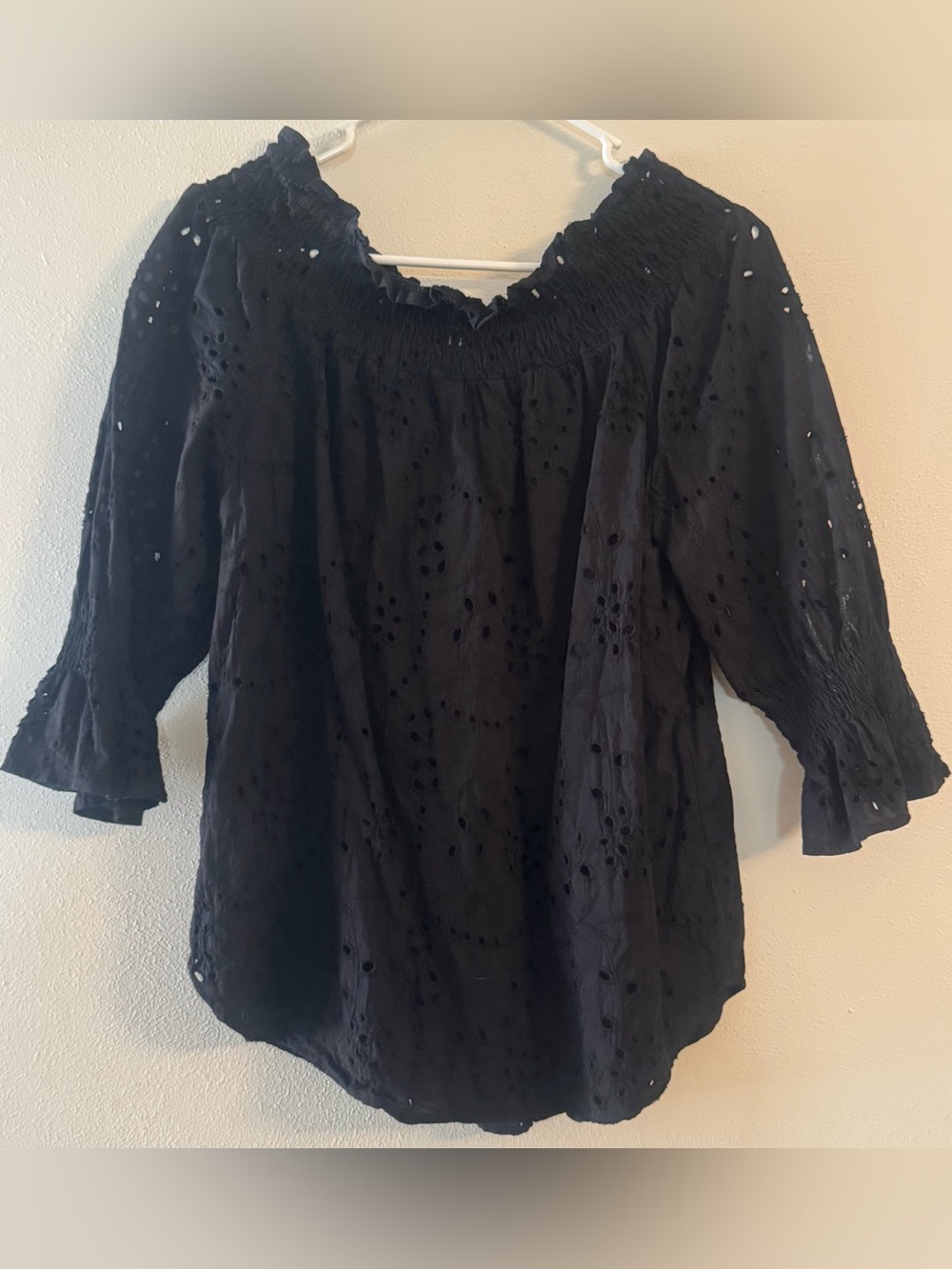 The Pioneer Woman Women's Black Eyelet Peasant Blouse 3/4 Sleeve Size Large - Picture 2 of 7